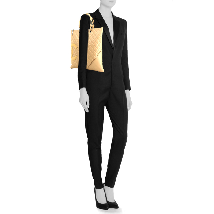 Bolso Cabás Chanel  Cambon en cuero acolchado beige - Detail D1