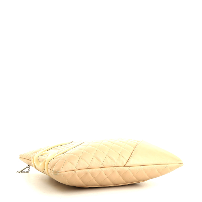 Shopping bag Chanel  Cambon in pelle trapuntata beige - Detail D5