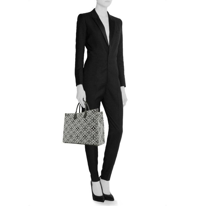 Louis Vuitton  Onthego large model  shopping bag  in black and white two tones  canvas - Detail D1