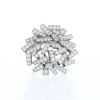 Sortija Chaumet Le Grand Frisson modelo grande de oro blanco y diamantes - 360 thumbnail