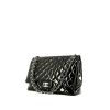 Chanel  Timeless Maxi Jumbo shoulder bag  in black patent quilted leather - 00pp thumbnail
