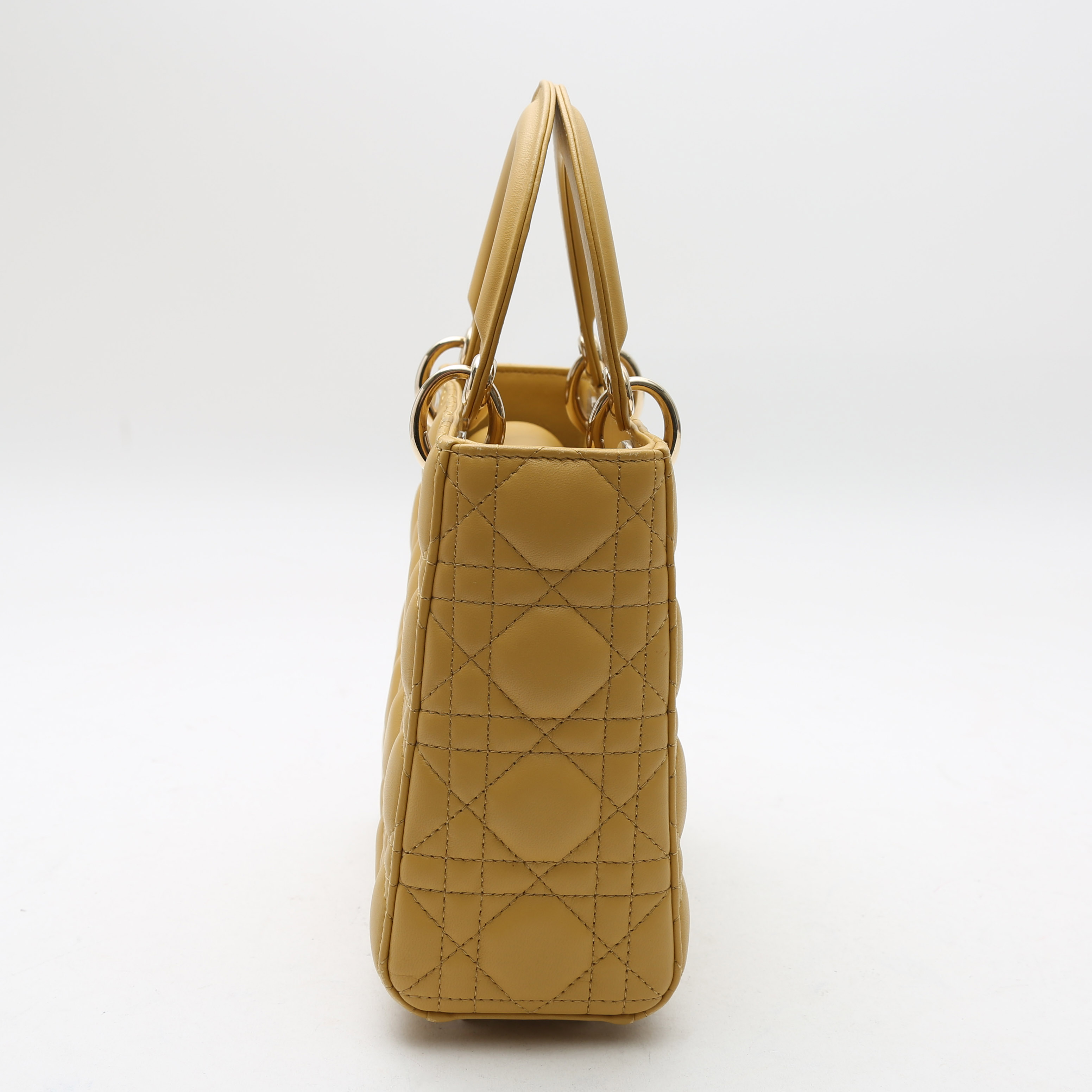 Bolso de mano Dior  Lady Dior mini  en cuero cannage amarillo - Detail D6