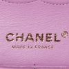 Borsa Chanel  Timeless Classic in pelle verniciata e foderata viola - Detail D4 thumbnail
