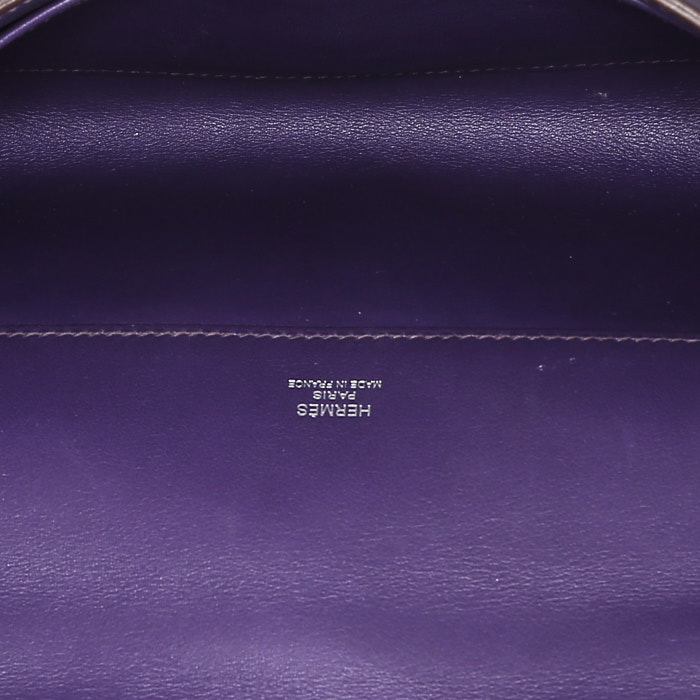 Hermès  Kelly Cut pouch  in purple Swift leather - Detail D2