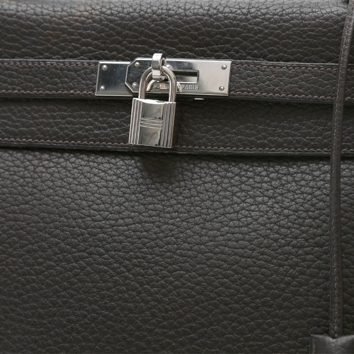 Sac à main Hermès  Kelly 32 cm en cuir Fjord marron - Detail D1
