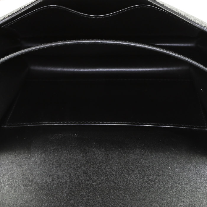 Sac bandoulière Hermès  Constance mini  en cuir epsom noir - Detail D3