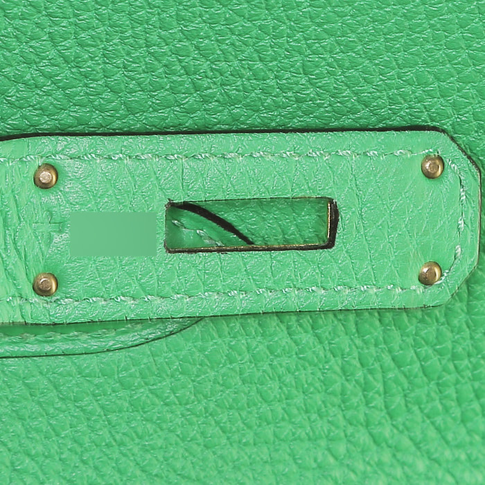 Hermès  Birkin 35 cm handbag  in green Bamboo togo leather - Detail D4
