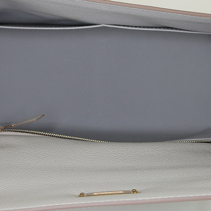 Sac à main Hermès  Kelly 28 cm en cuir togo Gris Perle - Detail D3