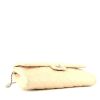 Chanel   handbag/clutch  in beige quilted leather - Detail D4 thumbnail