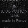 Bolsito de mano Louis Vuitton  Demi Lune en cuero Epi negro - Detail D3 thumbnail