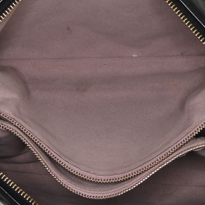 Bolso bandolera Louis Vuitton Coussin en cuero Monogram negro - Detail D3