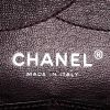 Chanel  Chanel 2.55 handbag  in purple quilted leather - Detail D4 thumbnail