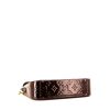 Pochette Louis Vuitton  Rodeo Drive in pelle verniciata monogram plum - Detail D4 thumbnail