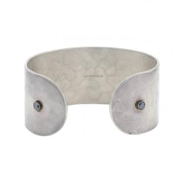 Bracelet manchette Dinh Van Pi Chinois en argent et diamants noirs