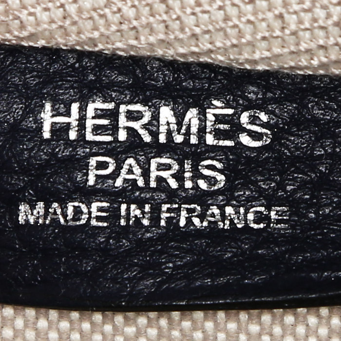 Sac à main Hermès  Victoria en cuir togo bleu - Detail D3
