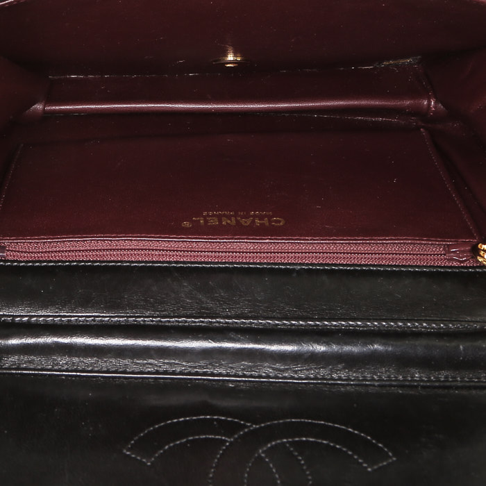 Borsa da spalla o a mano Chanel  Mademoiselle in pelle trapuntata nera - Detail D2