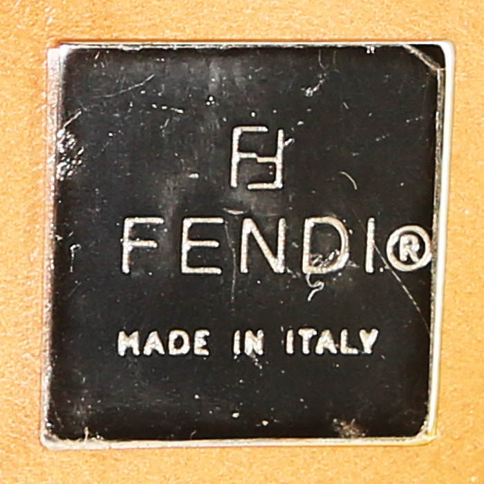 Fendi  Baguette handbag  in beige raphia  and yellow canvas - Detail D3