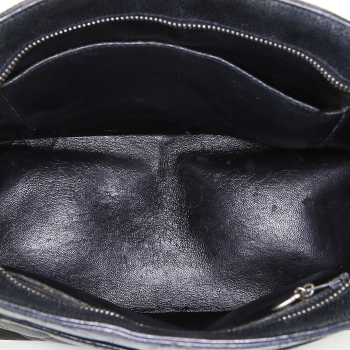Borsa Chanel  Medaillon in pelle martellata e trapuntata nera - Detail D2