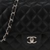 Borsa a tracolla Chanel  Timeless Jumbo in pelle martellata e trapuntata nera - Detail D1 thumbnail