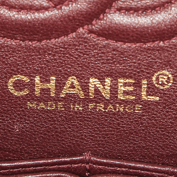 Chanel  Timeless Petit handbag  in black quilted leather - Detail D4