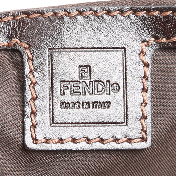 Sac à main Fendi  Zucca en toile monogram bicolore marron et noire et cuir marron - Detail D3