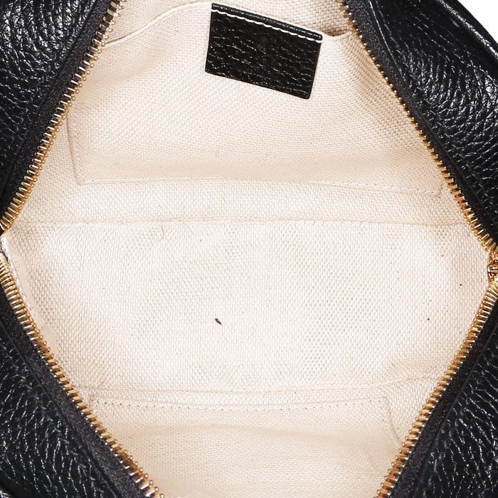 Sac bandoulière Gucci  Soho Disco en cuir noir - Detail D2