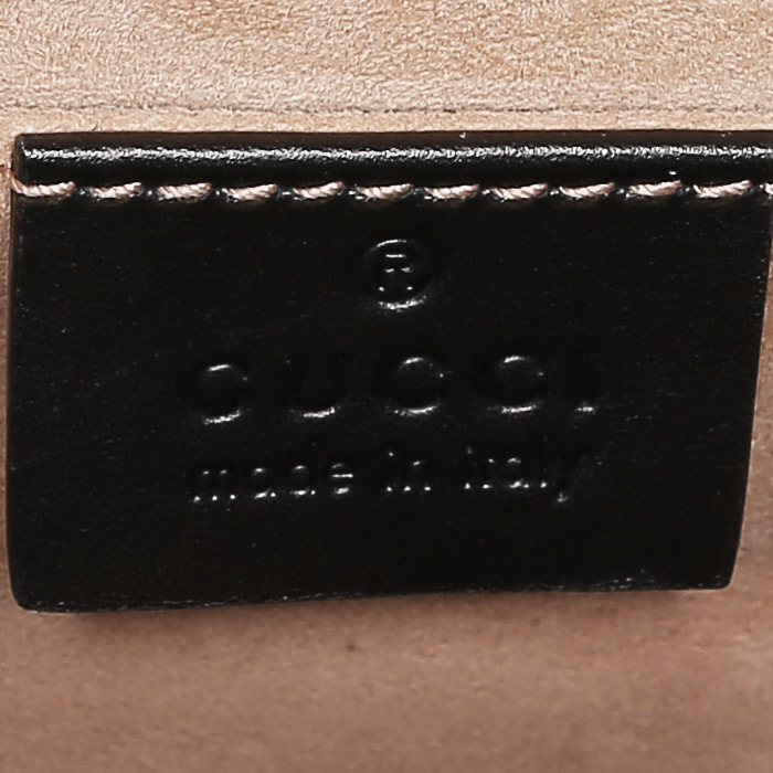 Gucci  Sylvie handbag  in black leather - Detail D3