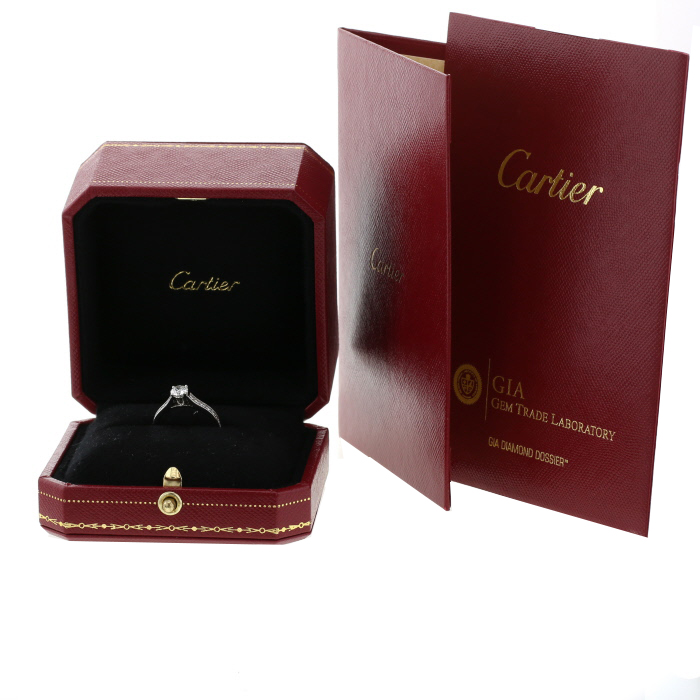 Cartier 1895 solitaire ring in platinium and diamonds - Detail D2