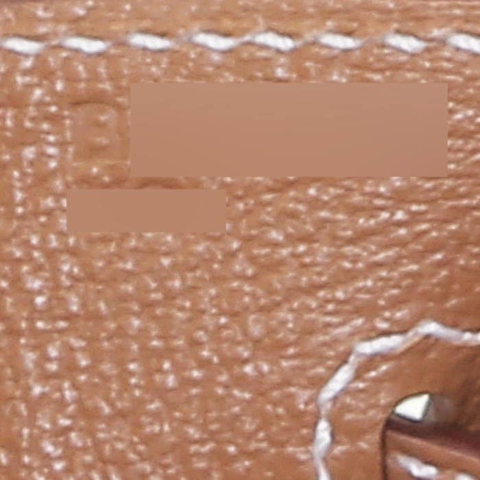 Bolso de mano Hermès  Birkin 25 cm en cuero togo color oro - Detail D4