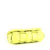 Bolso bandolera Bottega Veneta  Cassette en cuero trenzado amarillo - Detail D5 thumbnail