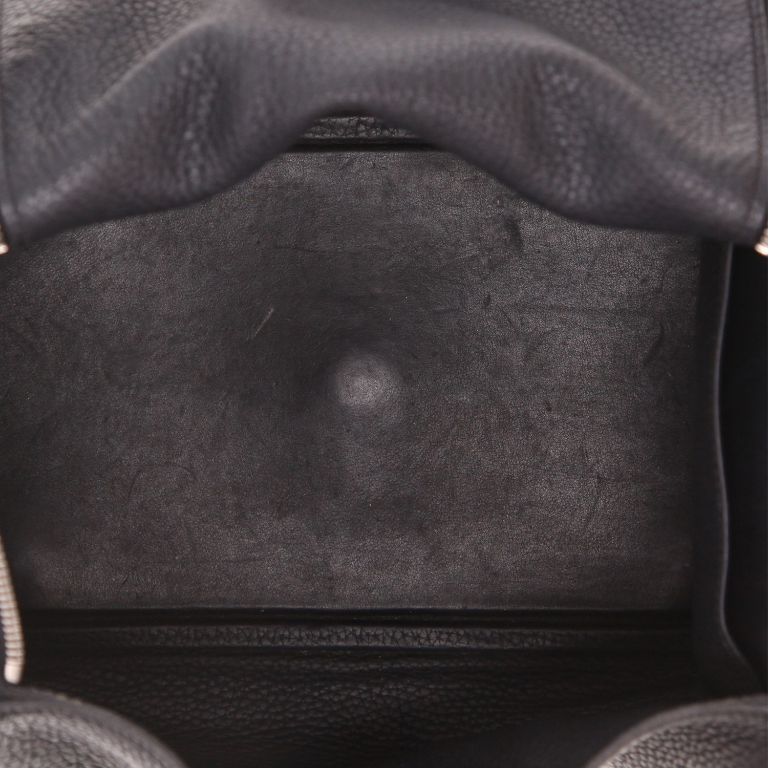 Hermès  Lindy handbag  in navy blue togo leather - Detail D3