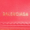Bolso bandolera Balenciaga  B. Shoulder en cuero rojo - Detail D4 thumbnail