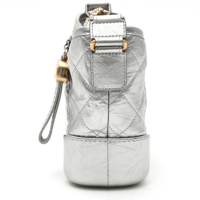 Chanel Gabrielle small model shoulder bag in silver quilted leather - Detail D6