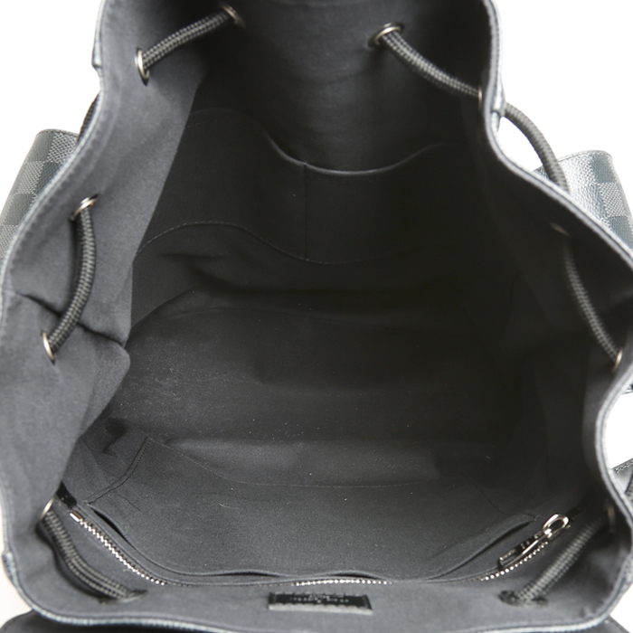 Louis Vuitton Christopher backpack in grey Graphite damier canvas and black leather - Detail D2