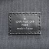 Mochila Louis Vuitton  Christopher en lona a cuadros gris Graphite y cuero negro - Detail D3 thumbnail