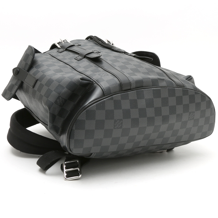 Louis Vuitton Christopher backpack in grey Graphite damier canvas and black leather - Detail D4