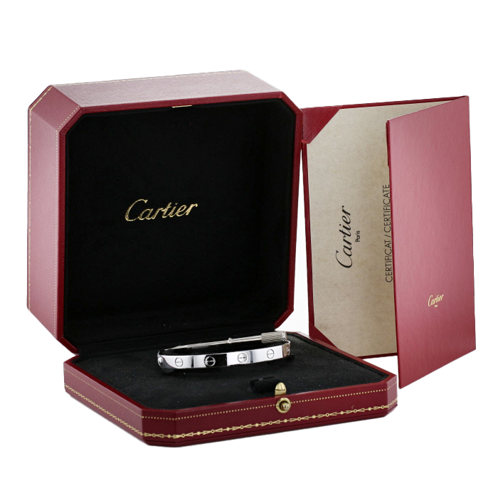 Bracelet Cartier Love grand modèle en or blanc - Detail D2