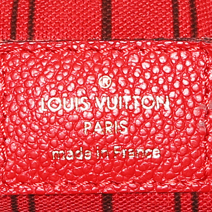 Louis Vuitton  Metis shoulder bag  in red empreinte monogram leather - Detail D4