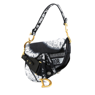 Dior saddle bag makes a big comeback