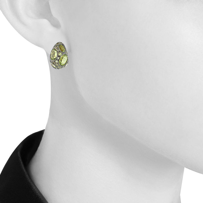 Paire de boucles d'oreilles Pomellato Tabou en or rose, argent et péridots