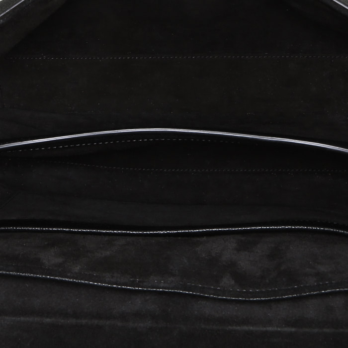 Sac à main Celine  Sac 16 en cuir grainé noir - Detail D2