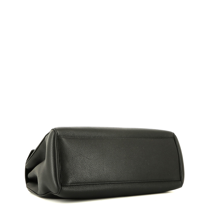 Sac à main Celine  Sac 16 en cuir grainé noir - Detail D4
