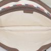Bolso bandolera Gucci   en tela monogram beige y cuero marrón - Detail D2 thumbnail
