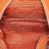 Prada   handbag  in orange grained leather - Detail D2 thumbnail