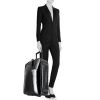 Valise Louis Vuitton  Pegase en cuir épi verni noir - Detail D1 thumbnail
