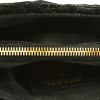 Porte-monnaie Chanel en velours noir et cabochon corail - Detail D2 thumbnail