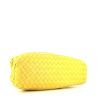 Borsa/pochette Bottega Veneta  The Pouch in pelle intrecciata gialla - Detail D4 thumbnail