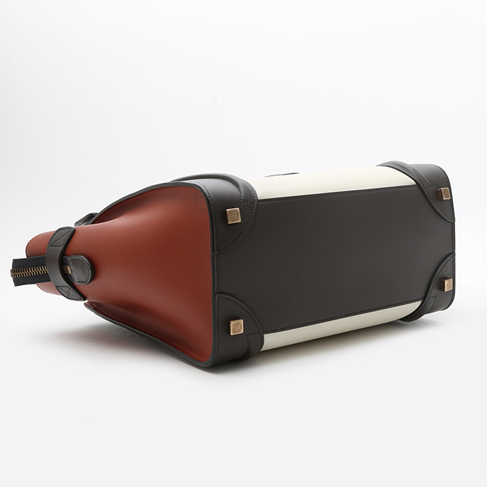 Celine Luggage Micro handbag in black, red and white grained leather - Detail D4