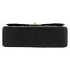 Chanel  Timeless Jumbo shoulder bag  in black quilted grained leather - Detail D4 thumbnail