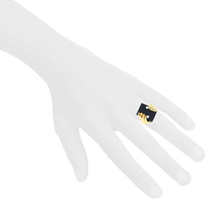 Bague Cartier  en or jaune, onyx et diamants - Detail D1
